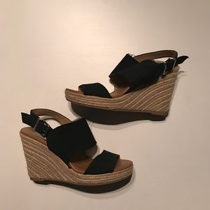 DV by Dolce Vita wedge